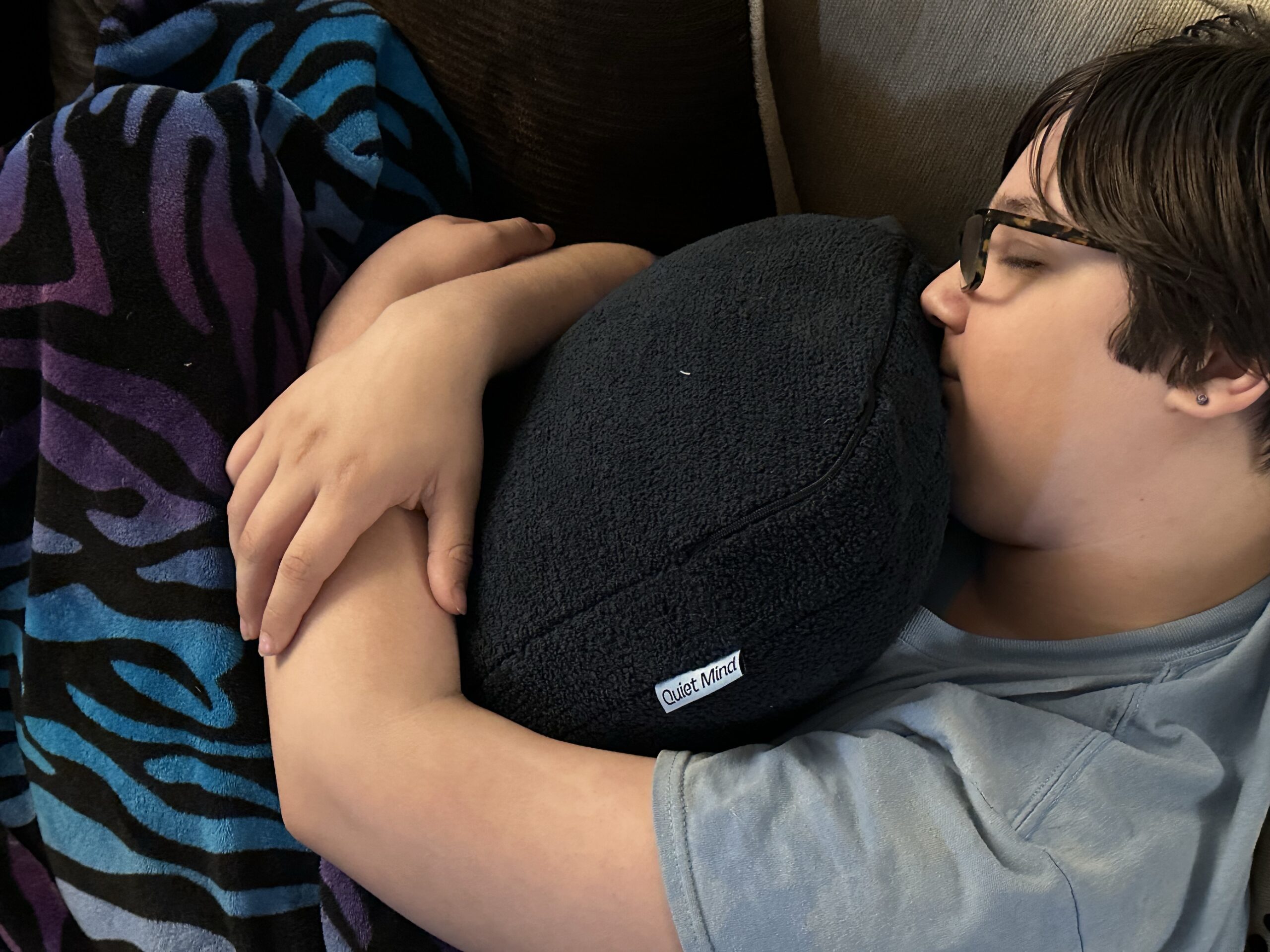 Unveiling the Unique Advantages of Weighted Pillows for Kids with #Autism, #ADHD, and #Sensory Processing Disorders